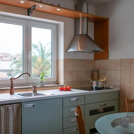 Large Family Sabrina On Two Floors Daire *